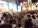 成増の夏の風物詩♪大勢の人たちが訪れます。