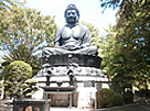 大きな池がある日本庭園も境内の見所です。